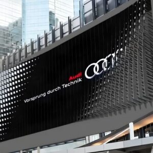 Outdoor commercial LED dynamic video wall